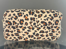 Load image into Gallery viewer, NYLON TRAVEL POUCH